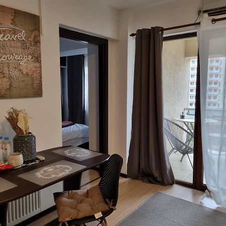 Lovely & Comfy, Central Apt In ياش المظهر الخارجي الصورة