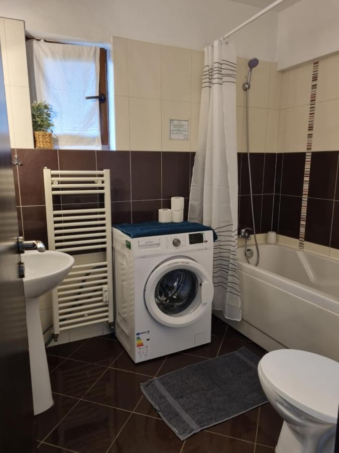 Lovely & Comfy, Central Apt In ياش المظهر الخارجي الصورة